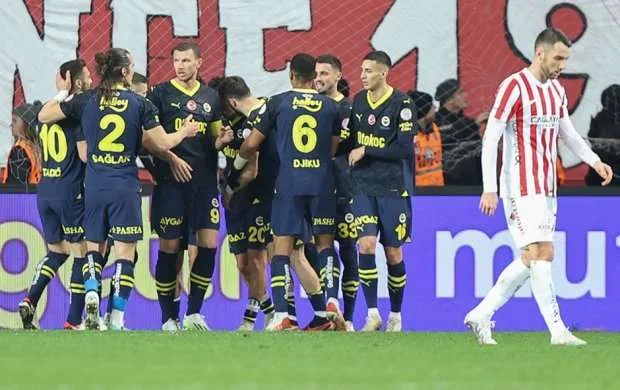 Liderdən inamlı qələbə 