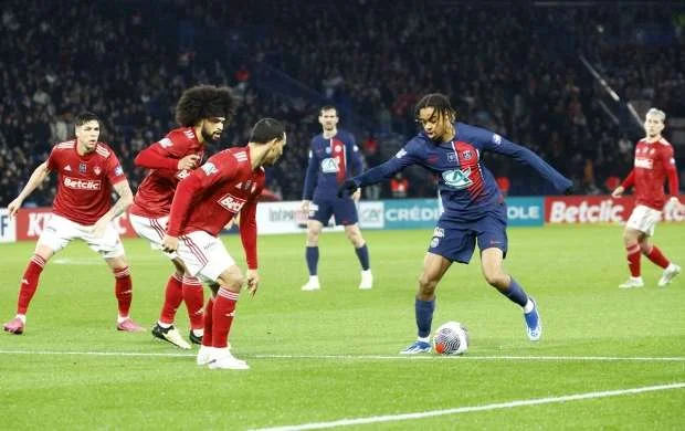 PSJ inamlı qələbə ilə 1/4 finalda 