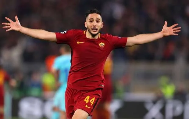 "Roma"nın sabiq futbolçusu A Seriyasına qayıdır 