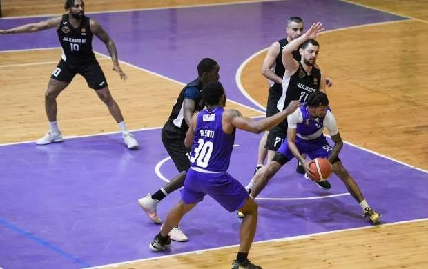 “Sumqayıt” bu mövsüm dördüncü qələbəsini qazandı 