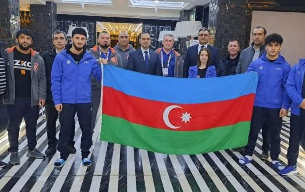 Səfir yığma komandamızla görüşüb 