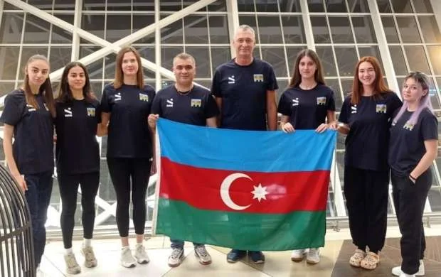 Azərbaycan millisi Misirə getdi 