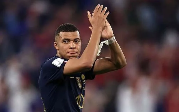 "Real" Mbappe ilə müqavilə bağladı - SON DURUM 