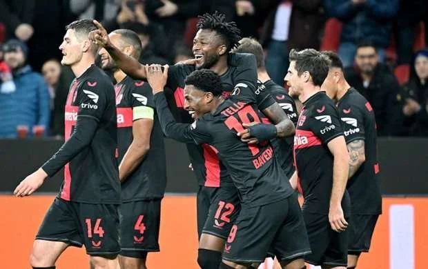 “Borussiya” xal itirdi, “Bayer” növbəti qələbəsinə sevindi 