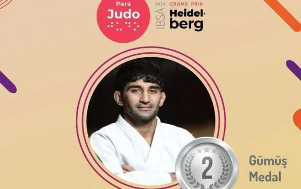 Vüqar Şirinlidən Almaniyada gümüş medal 