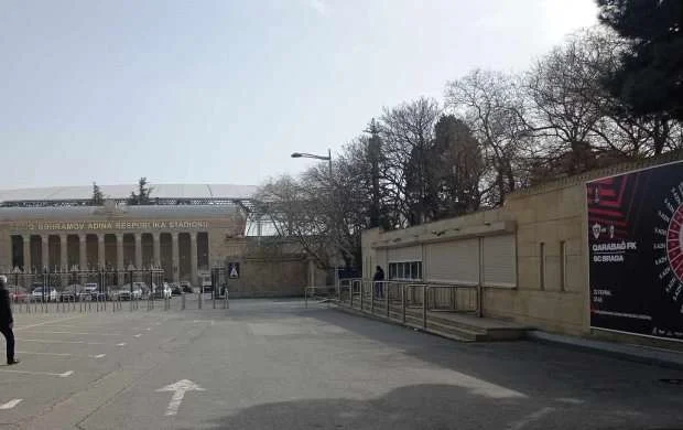 "Tofiq Bəhramov"da bilet alverçiləri yenə iş başındadır - FOTO 