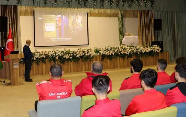 Premyer Liqa klubunda danışılmış oyunlarla bağlı seminar 