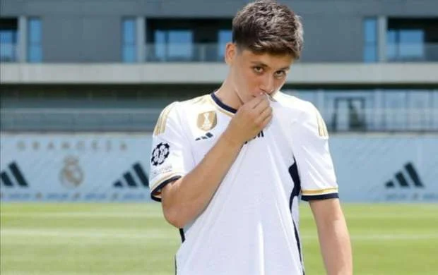 Arda Gülərin İspaniyada 3 elçisi var - ADLAR 