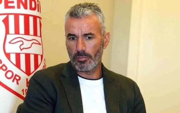 Super Liqa klubunda məşqçi istefası 