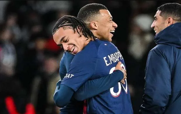 "Real" bir yox, iki Mbappe gətirir 