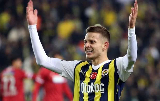 “Sebastyan Şimanskinin formasında eniş var” 