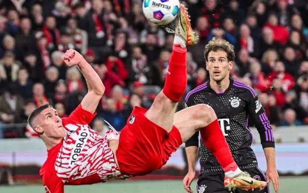 “Bayern”dən növbəti xal itkisi 