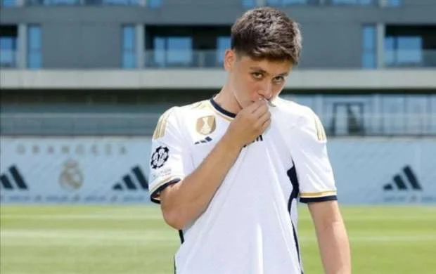 Arda Gülər İtaliya yolunda 
