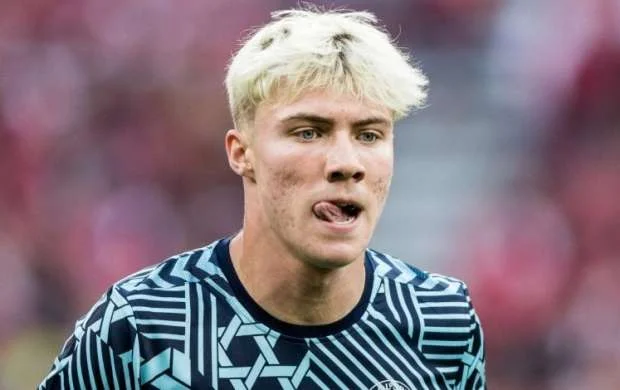 Premyer Liqada fevral ayının ən yaxşı futbolçusu da məlum oldu 