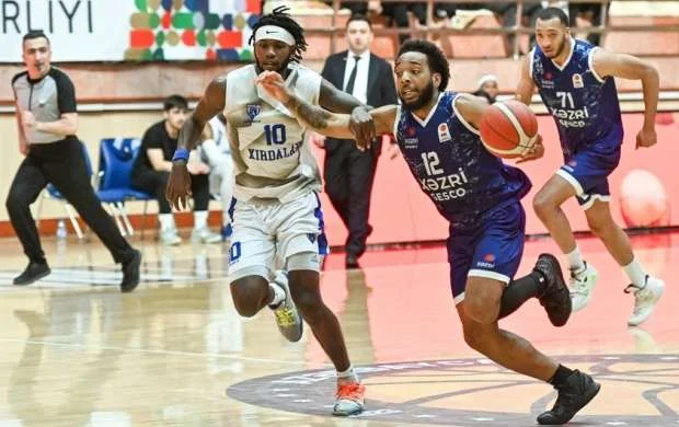 “Neftçi” və “Xəzri” yarımfinalda 