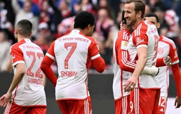 “Bayern” 3 xalı 8 qolla qazandı 