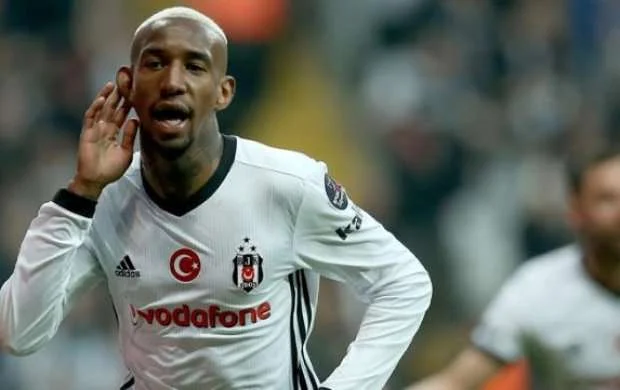 "Beşiktaş"ın sabiq ulduzu Türkiyəyə dönür - Bu dəfə digər İstanbul nəhənginə 