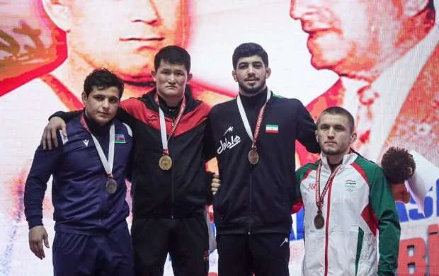 Azərbaycan güləşçiləri Türkiyədən 4 medalla qayıdırlar 