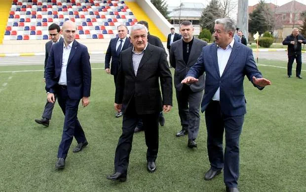 AFFA rəhbərliyi Ağsu şəhər stadionuna baxış keçirib 
