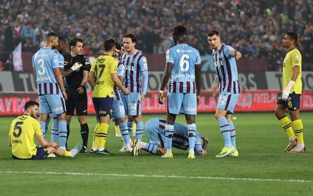 “Qalatasaray” və “Fənərbaxça”dan çətin qələbə 