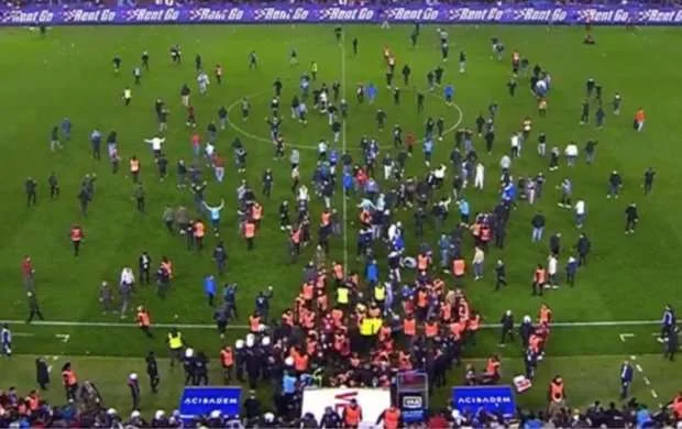 “Trabzonspor” – “Fənərbağça” matçı sonrası rəzalət 