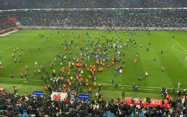 "Trabzonspor" - "Fənərbağça" matçındakı iğtişaşla bağlı 12 nəfər saxlanıldı - VİDEO 