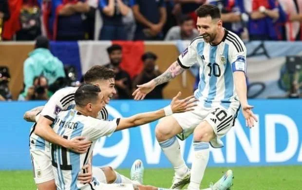 "Yalnız Messi ilə onun millidə yeri qarantiyalanıb" - Skaloni 