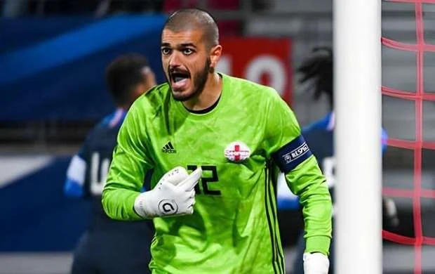 “Qarabağ”dan gürcü futbolçuya təbrik 