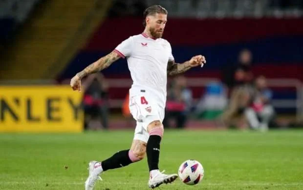 "Belə insanlarla birdəfəlik qurtarmaq lazımdır" - Serxio Ramos çıxış yolunu dedi 