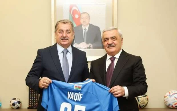 AFFA prezidenti Vaqif Sadıqovu təbrik etdi 