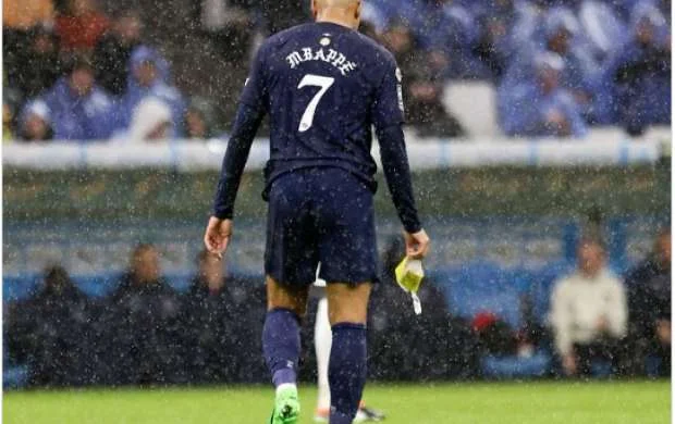Mbappe əvəzlənməsinə belə reaksiya bildirdi - FOTO 