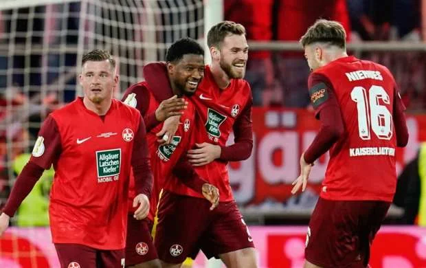 "Kayzerslautern" 21 illik həsrətə son qoydu 