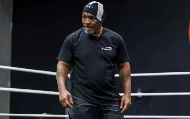 Tayson çıxacağı döyüşdən danışdı: "Rinqdə ölməkdən qorxuram" 