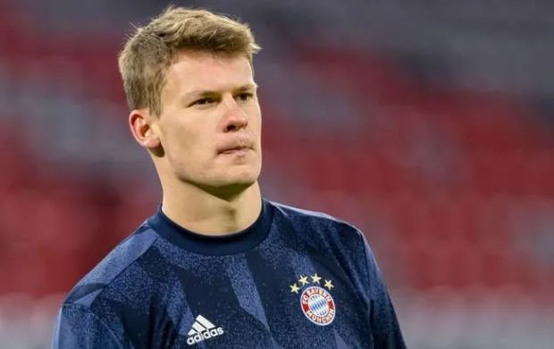 "Bayern Münhen" qapıçısı ilə bağlı atdığı addımı açıqladı 