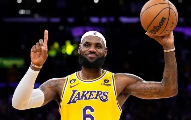 Lebron Ceymsdən tarixi rekord 