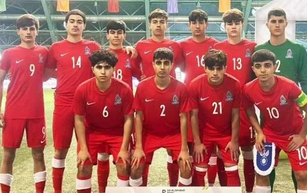 U-17 beynəlxalq turnirə gedir 