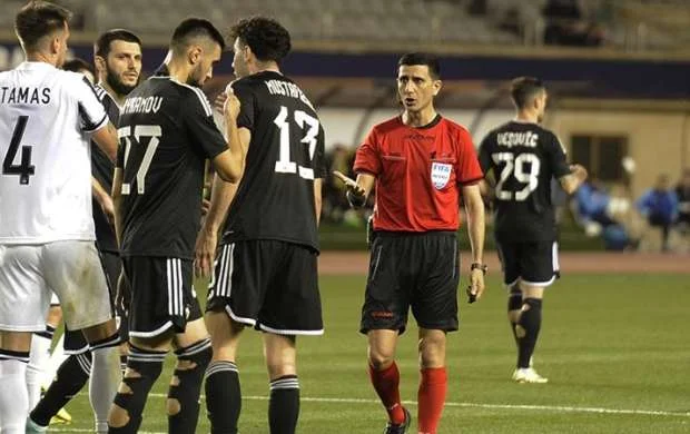 11-ci dəfə finala yüksələn "Qarabağ" "Neftçi"yə çatdı 