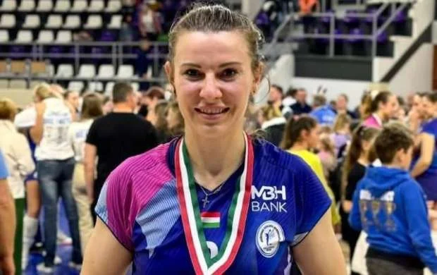 Azərbaycan millisinin üzvü medal qazandı 