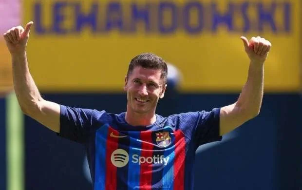 "Onlar hazırda dünyanın ən möhtəşəm futbolçularıdır" - Levandovski 