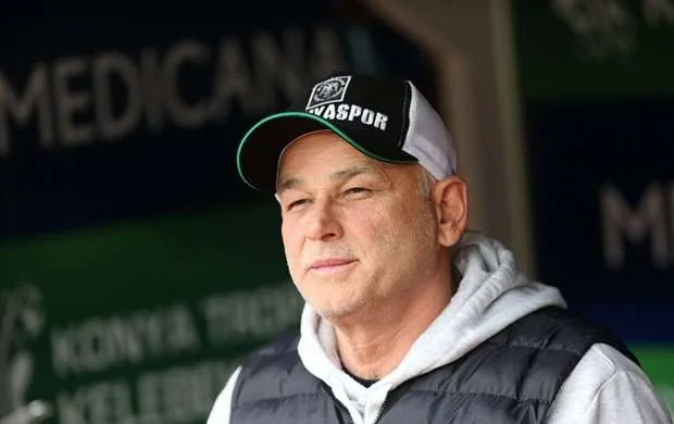 "Konyaspor" baş məşqçisi ilə vidalaşdı 