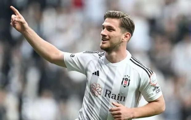 İngiltərə klubu 18 yaşlı türkü 15 milyon avroya istədi 