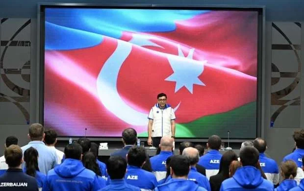 Nazir beynəlxalq yarışlarda uğur qazanan idmançılarla görüşdü 