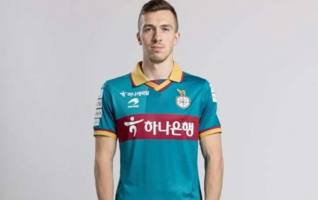 Anton Cənubi Koreyada fərqləndi 