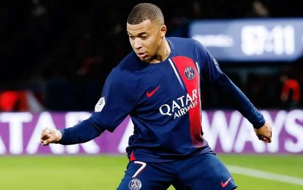 Mbappe PSJ-dən gedişini şəxsən elan etdi 