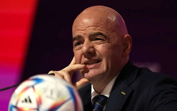 "Məşqçilər VAR-a baxılmasını tələb edə biləcəklər" - Canni İnfantino 