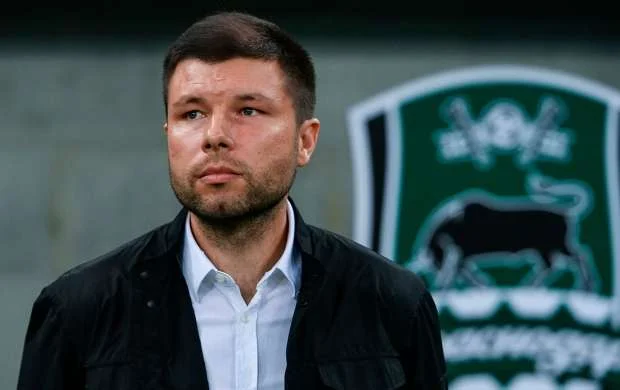 Murad Musayev "Krasnodar"la müqavilə yenilədi 