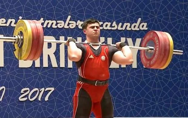 Azərbaycan çempionu adam bıçaqladı - Həbs edildi 