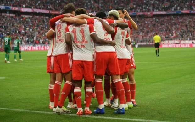 "Bayern Münhen" 1 milyon avro ianə etdi 