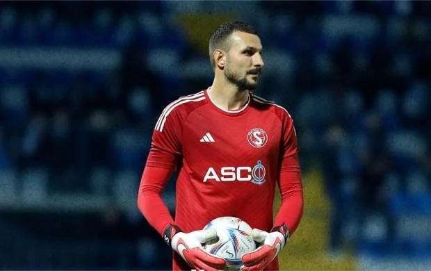 “Səbail”də növbəti ayrılıq  