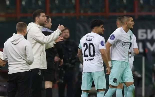 "Krasnodar"ın ən yaxşı oyunçusu bilindi - Kadi "üçlüy"ə düşmədi 